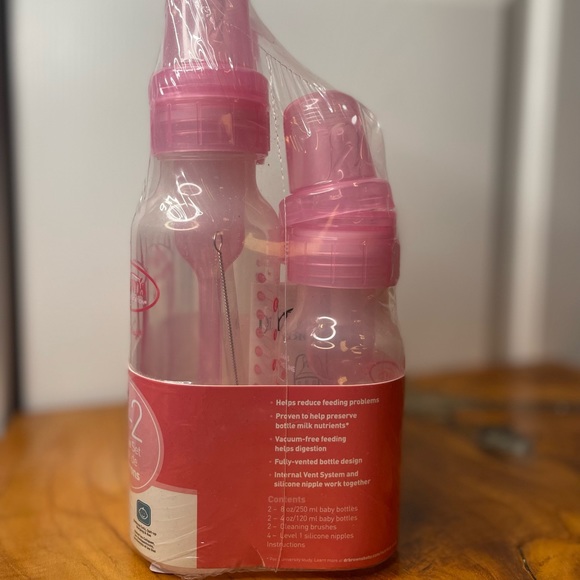 Dr. Brown's Natural Flow Pink Baby Bottle Set with 4 Bottles, Nipples, Cleaners - Picture 3 of 4